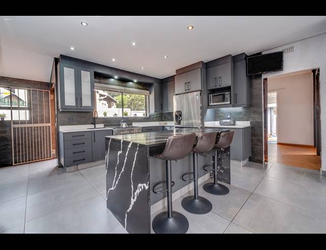 4 BEDROOM HOUSE FOR SALE IN ROBINDALE